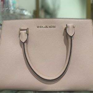 *SOLD* Michael Kors hand bag